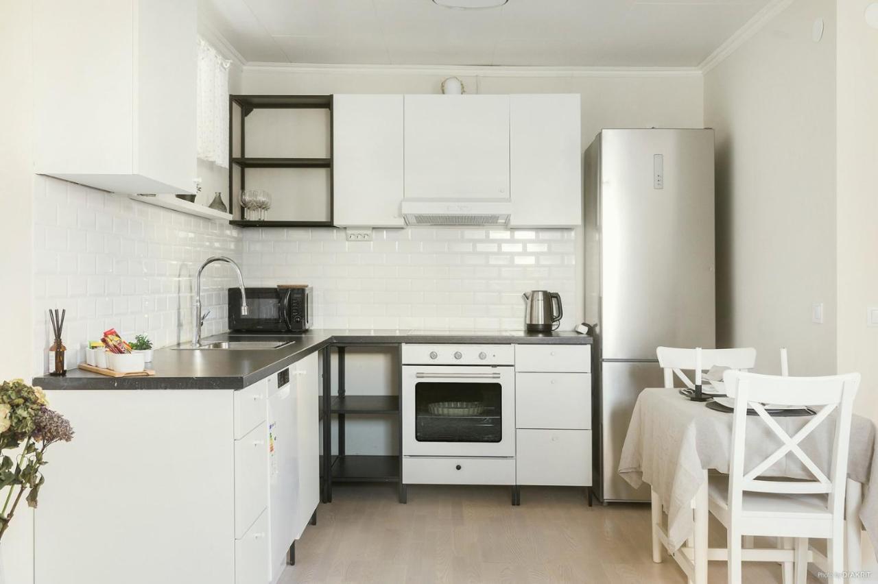 Charming Apartment In A Red House In Sztokholm Zewnętrze zdjęcie